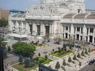 Ih Hotels Milano Centrale Guest House Exterior photo